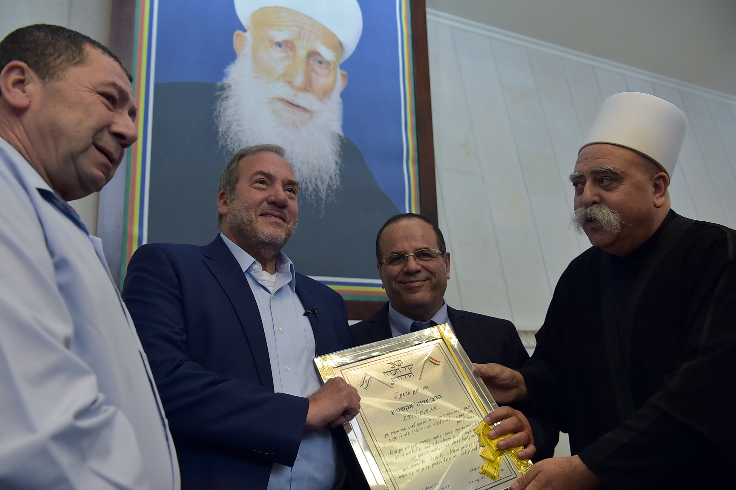 Together with Druze notables (Photo: Gil Eliyahu)
