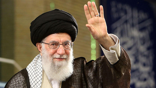 עלי חמינאי המנהיג העליון של איראן (צילום: AFP)