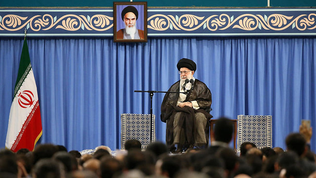 עלי חמינאי המנהיג העליון של איראן (צילום: EPA)
