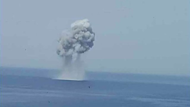 מטוס קרב של צבא רוסיה התרסק ב סוריה ים סוחוי 30 ()