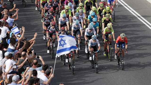 Giro d'Italia race taking place for the first time in Israel (Photo: AP)