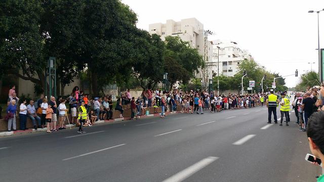 В Тель-Авиве ожидают участников гонки. Фото: Рои Кор