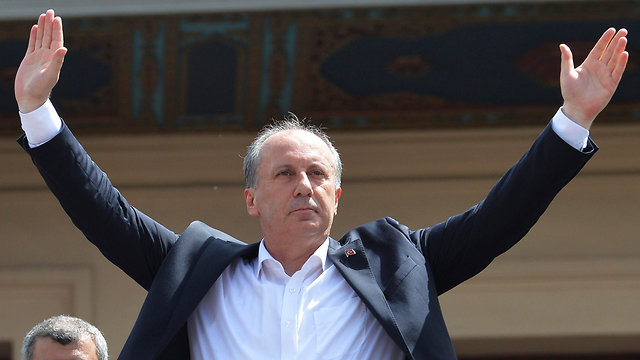 CHP presidential candidate Muharrem İnce called on incumbent president Erdoğan to 'run like men' (Photo: AP)