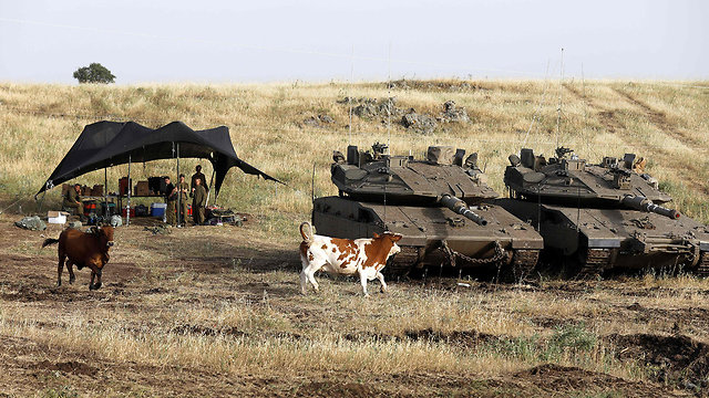 IDF tanks in the Golan Heights (Photo: AFP)