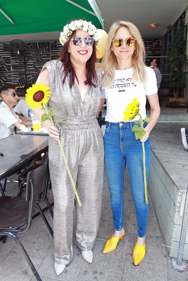 אביביות. מירב פלדמן וטלי אורן (צילום: ענת מוסברג) אביביות. מירב פלדמן וטלי אורן (צילום: ענת מוסברג)