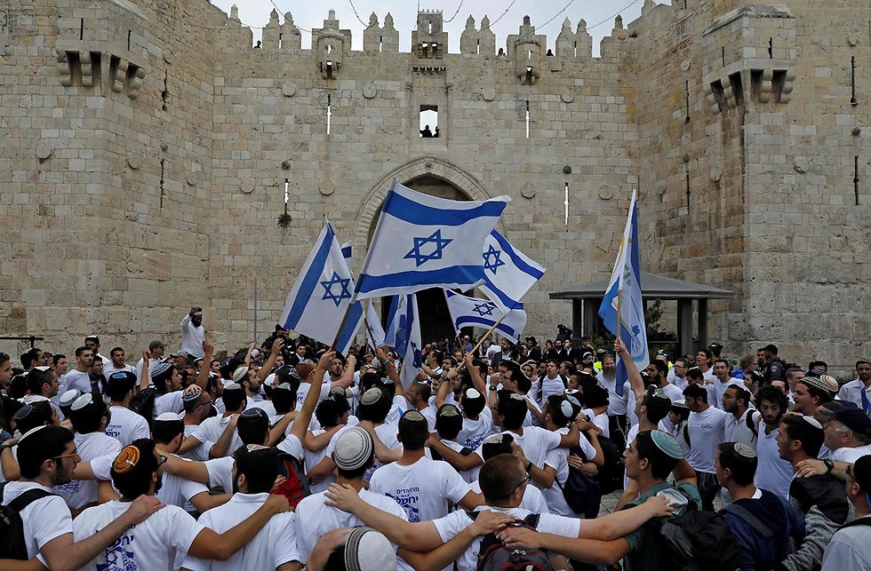 У Шхемских ворот в Иерусалиме. Фото: AFP