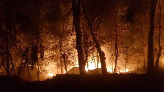 A fire in the Nahal Oz region caused by an incendiary kite