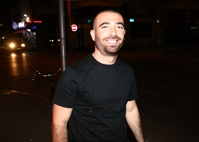 חייבים עוד תמונה שלו (צילום: אמיר מאירי) חייבים עוד תמונה שלו (צילום: אמיר מאירי)