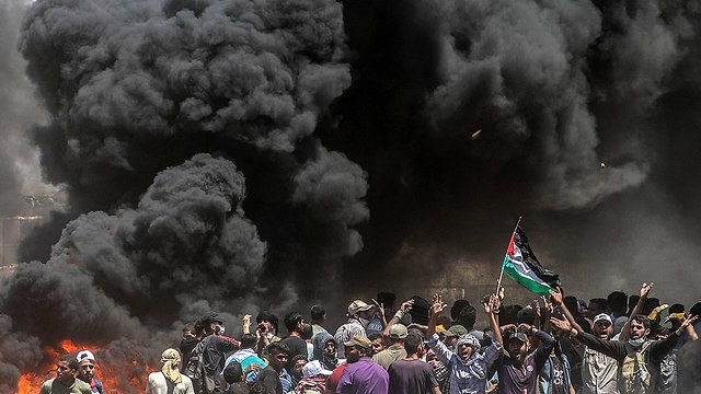 The Gaza border protests. Stropnický said Hamas often sends children to their forefront hoping they would be killed (Photo: EPA)