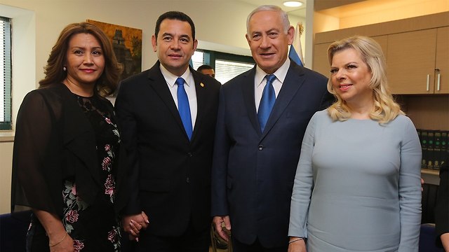 Prime Minister Netanyahu and his wife Sara, right, with Guatemala's President Jimmy Morales and his wife (Photo: Marc Israel Sellem)