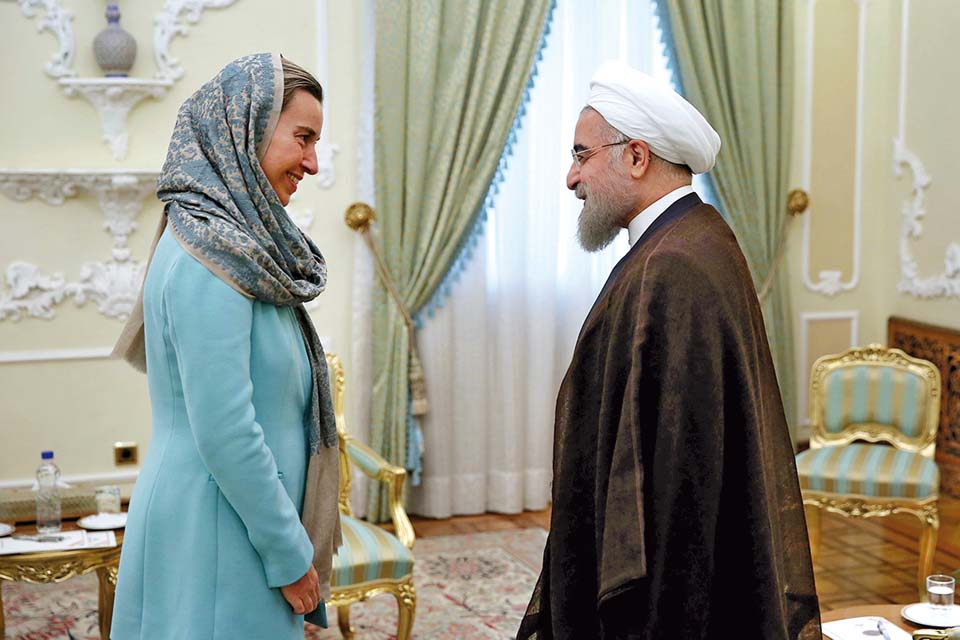 Федерика Могерини на приеме у президента Рухани в Тегеране. Фото: AFP