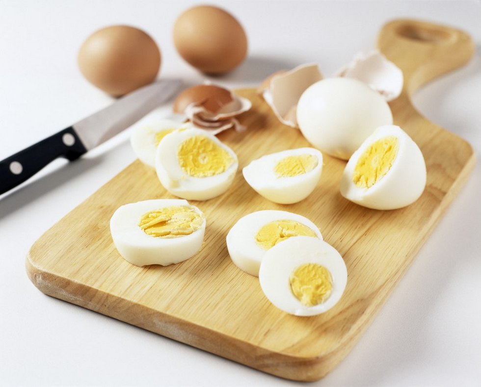 רוצים שהביצים יתקלפו בקלות? יש לנו בשבילכם שיטה מצוינת (צילום: shutterstock)