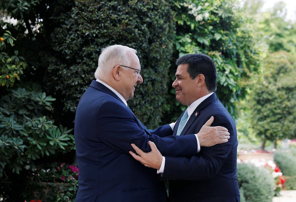 Paraguay's President Cartes meets with Israeli President Rivlin (Photo: Reuters)