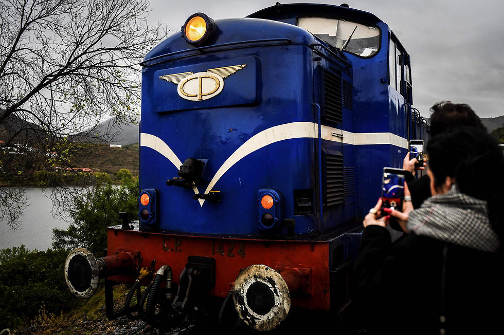 הרכבת הנשיאותית פורטוגל (צילום: AFP)