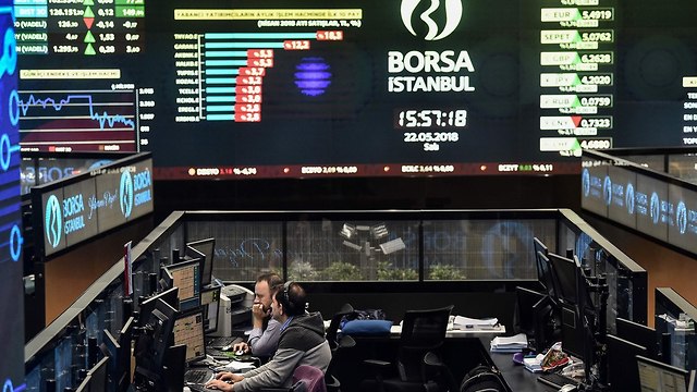 Турецкую биржу лихорадит. Фото: AFP