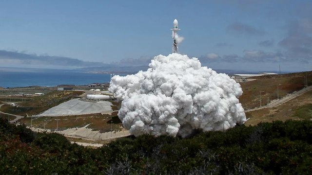 רגע השיגור ממצלמה אחרת (צילום: ביל אינגלס, נאס