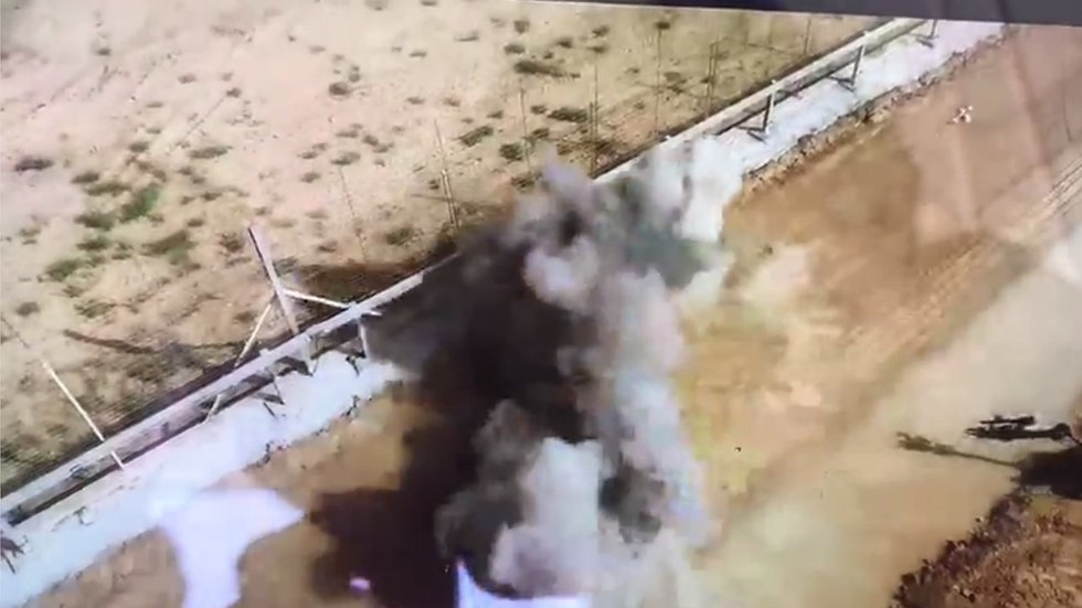 פיצוץ מטען מחבלים סמוך ל גדר המערכת ב רצועת עזה צה