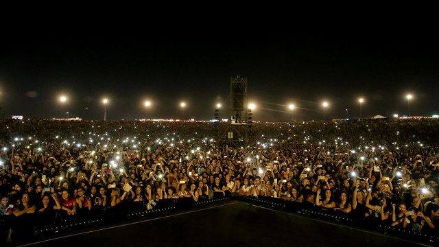אנריקה איגלסיאס בהופעה בישראל (צילום: ירון ברנר)