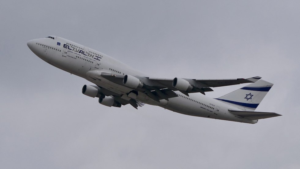 מטוס 747 בפעולה (צילום: דני שדה)