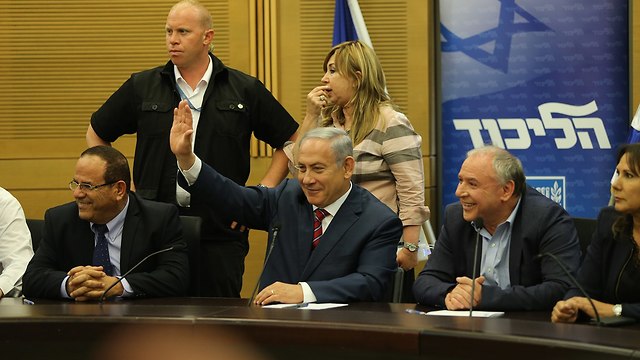 Нетаниягу на заседании фракции Ликуда. Фото: Амит Шааби