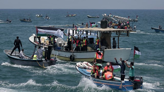 Неудавшийся прорыв морской блокады. Палестинская флотилия у берегов Газы. Фото: AP