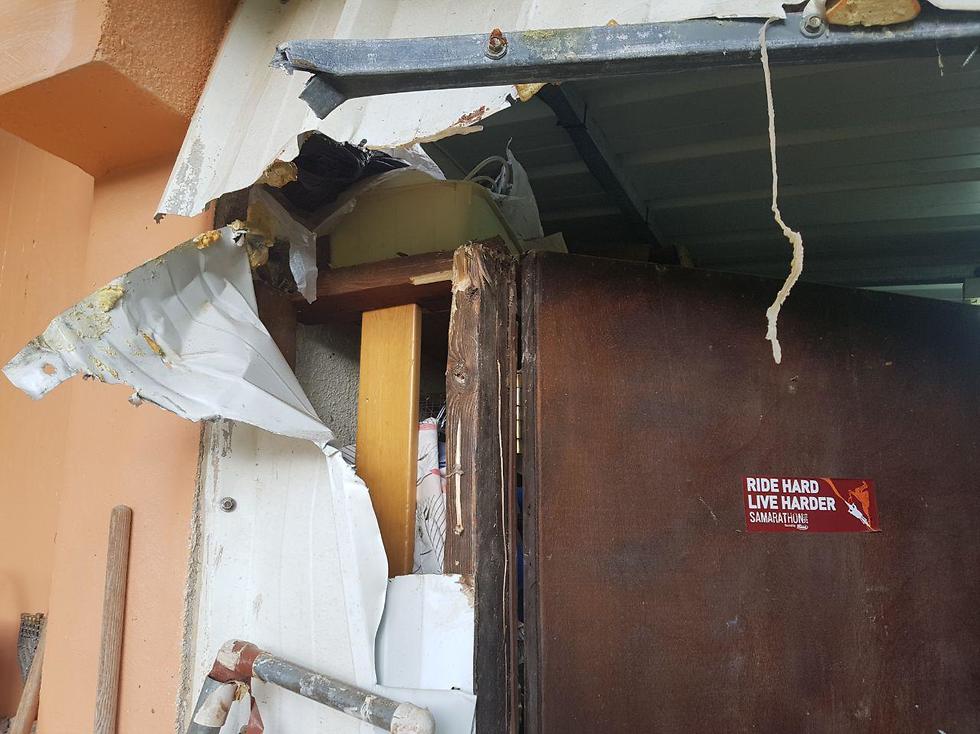 A home hit by a rocket in the Eshkol Regional Council on Tuesday night (Photo: Barel Efraim)