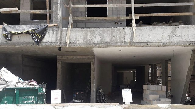 מוניר סלמאן פועל בניין אתר בנייה נהרג בני ברק ()