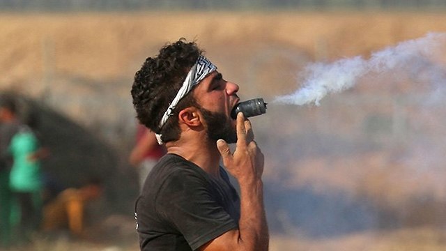 Участник беспорядков на границе сектора Газы с Израилем. Фото: AFP