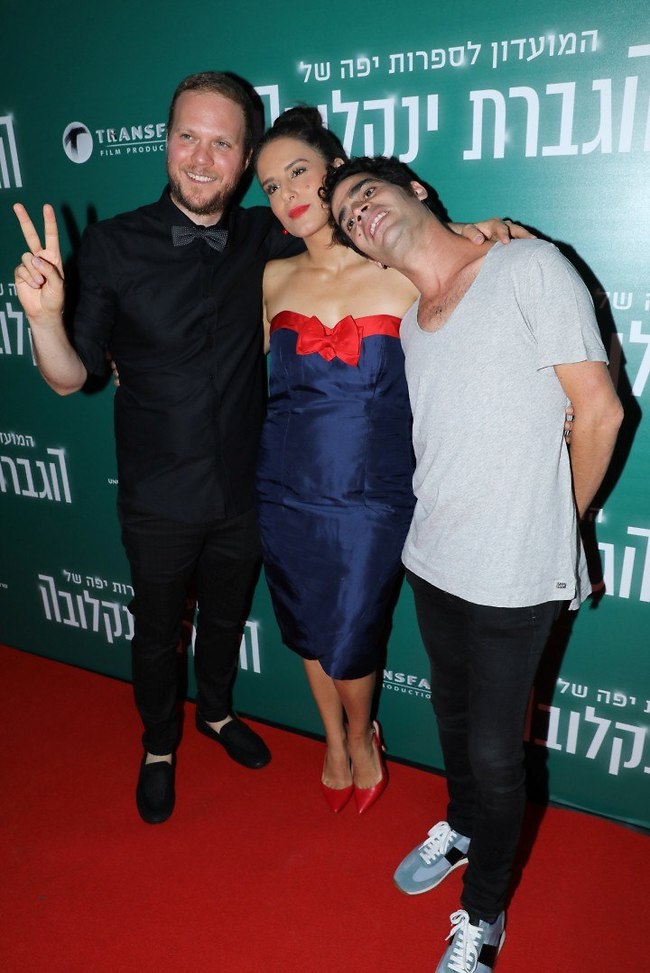 הפורשים של האקס פקטור. אביב גפן ומירי מסיקה ויוצר הסרט גלעד אמיליו שנקר (צילום: רפי דלויה) הפורשים של האקס פקטור. אביב גפן ומירי מסיקה ויוצר הסרט גלעד אמיליו שנקר (צילום: רפי דלויה)