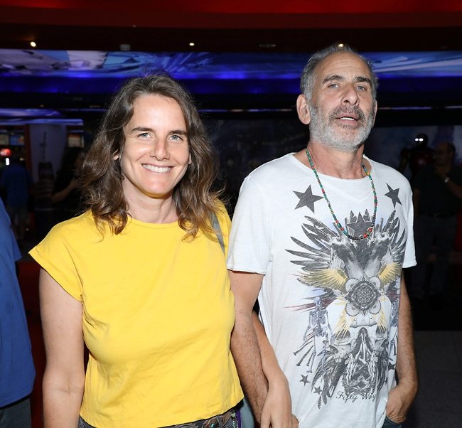 צמודים. שי אביב ובת הזוג (צילום: רפי דלויה) צמודים. שי אביב ובת הזוג (צילום: רפי דלויה)