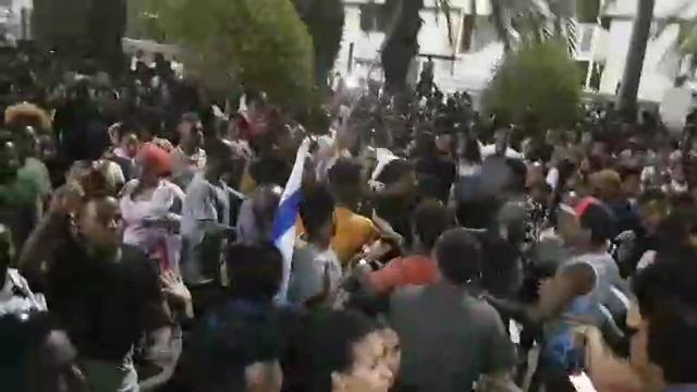 Митинг эритрейцев в Тель-Авиве против высылки на родину. Фото: Амир Алон