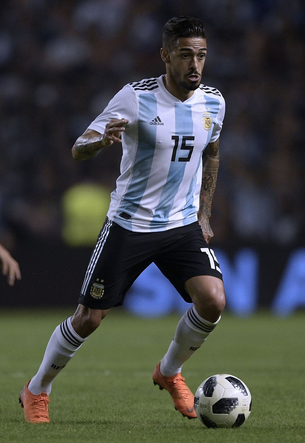 מנואל לנסיני במדי נבחרת ארגנטינה (צילום: AFP)