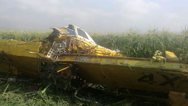 המטוס שהתרסק בעמק יזרעאל (צילום: כבאות והצלה מחוז צפון)