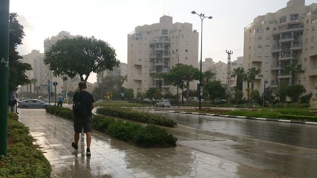 Дождь в Нетании. Фото: Ор Медина