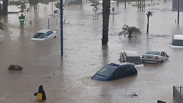Наводнение в Сдероте. Фото: Шани Травелси
