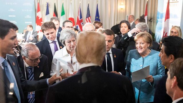 טראמפ ומנהיגי ה-G7 ()