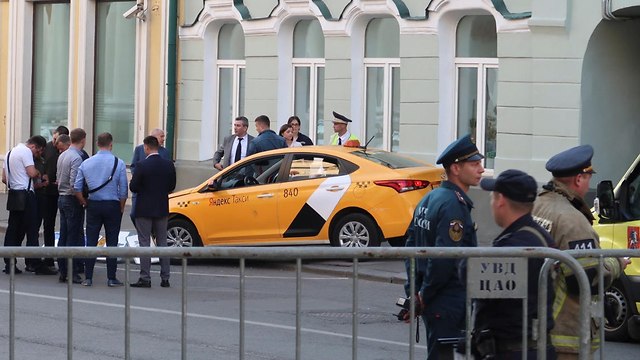 תאונת דרכים במוסקבה (צילום: רויטרס)