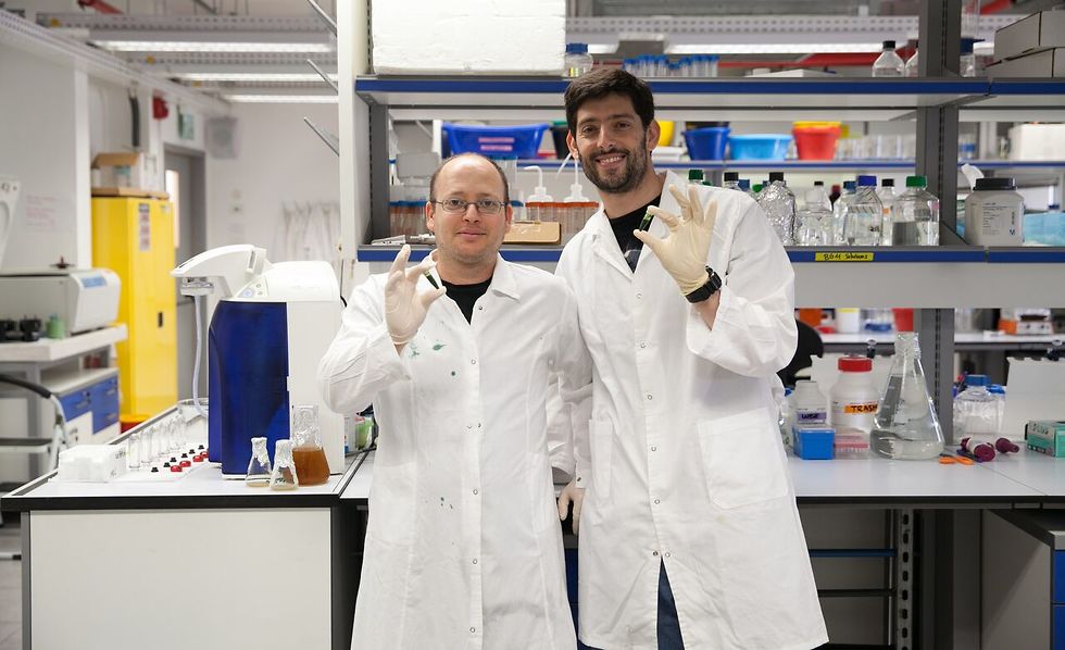 הדוקטורנטים גדיאל סאפר (מימין) ודן קלמן (צילום: דוברות הטכניון)