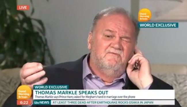 "שלא תכה אותה, שמעת"? תומס מרקל (צילום: Good Morning Britain) "שלא תכה אותה, שמעת"? תומס מרקל (צילום: Good Morning Britain)