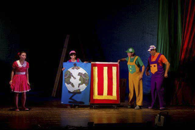 Сцена из спектакля "Веселая азбука". Фото: пресс-служба театра Zero