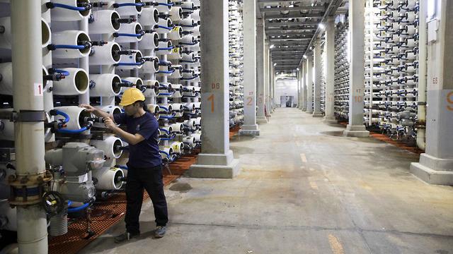 Hadera desalination plant (Photo: EPA)