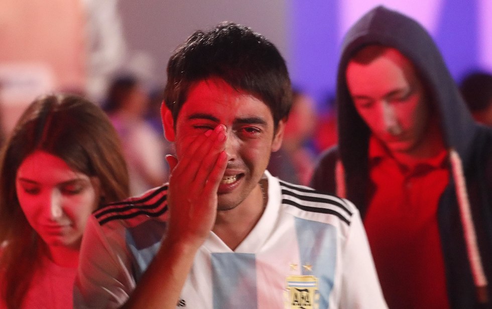 אוהדי ארגנטינה מאוכזבים (צילום: EPA)