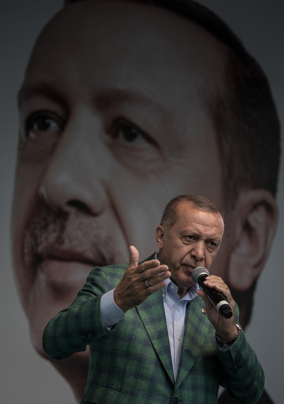 רג'פ טאיפ ארדואן נשיא טורקיה עצרת בחירות ב איסטנבול (צילום: gettyimages)