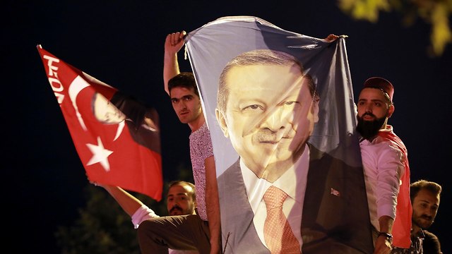טורקיה בחירות רג'פ טאיפ ארדואן ניצח (צילום: AP)