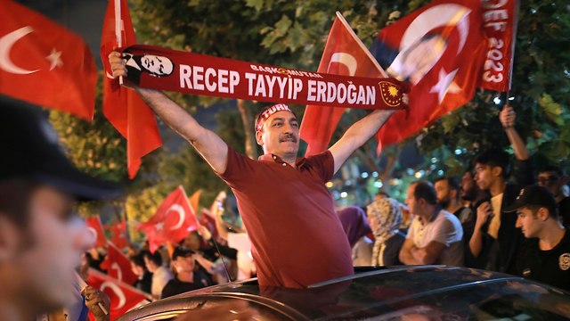 טורקיה בחירות רג'פ טאיפ ארדואן ניצח (צילום: AP)