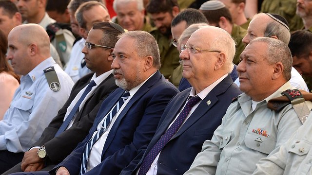 Defense Minister Lieberman next to President Reuven Rivlin and IDF Chief Gadi Eisenkot (Photo: Mark Nayman/GPO)