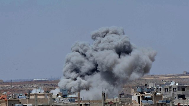 הפצצות בדרעא סוריה (צילום: AP)