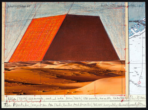 בתערוכה: דגם מסטבה במדבר (André Grossmann, © Christo 2012)
