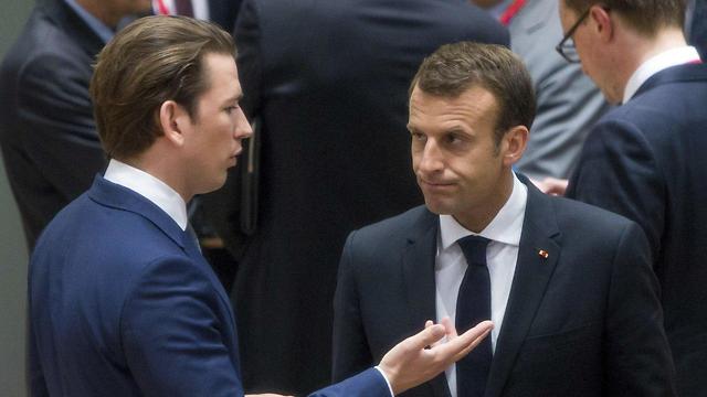 ustrian Chancellor Kurz talks to French President Macron (Photo: AP)