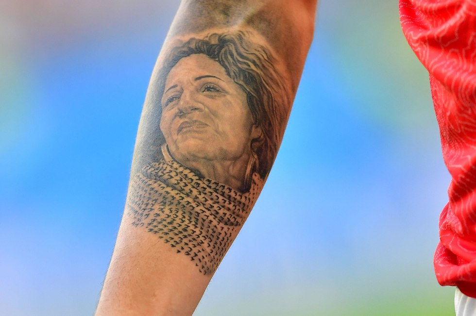 קעקוע על היד של ריקרדו רודריגס (צילום: AFP)